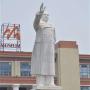 Mao staat nog fier aan het centrale plein in Chengdu