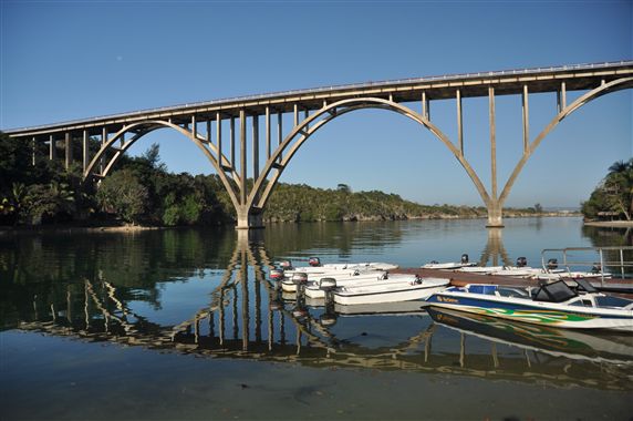 Brug bij het indianenreservaat