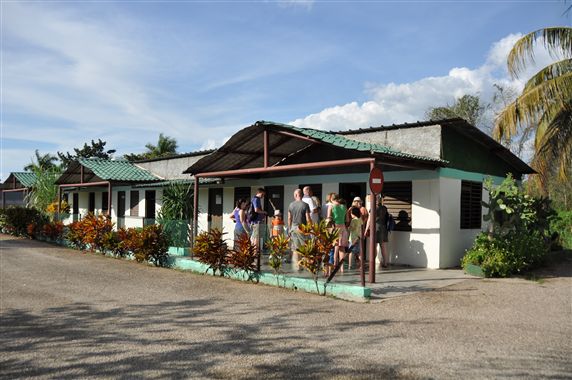 De ingang van de krokodillenfarm