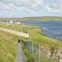Zicht op het eiland Bressay vanaf The Knab