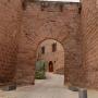 Eén van de vier vroegere stadspoorten van Cardona, Santa Maria de Graells