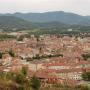 Zicht op Olot vanaf de rand van de krater