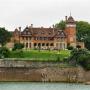 Het in Engelse stijl opgetrokken Palacio Miramar is in 1893 gebouwd als zomerpaleis voor de Spaanse koninklijke familie