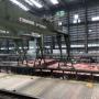Schip in aanbouw in één van de enorme productiehallen